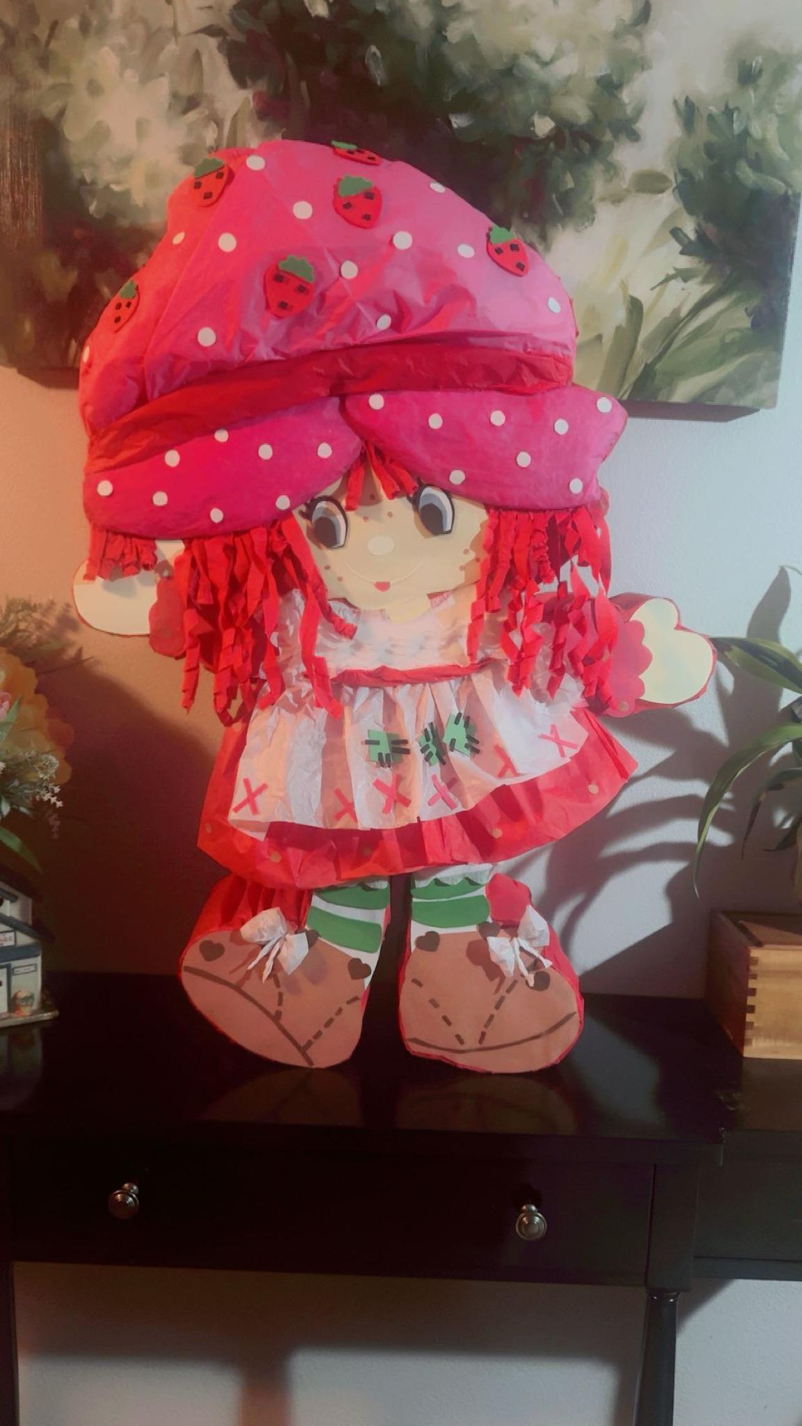Strawberry Shortcake Pinata
